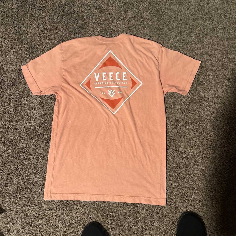 Veece Men's Coral Graphic Tee